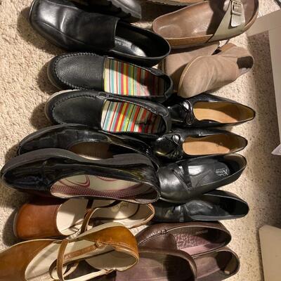 Big lot comfort walking euro dress shoes 9.5 some 9