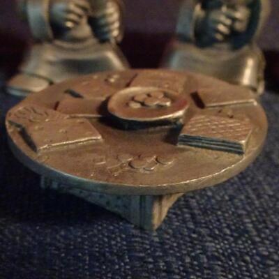 LOT 82. PEWTER AND METAL FIGURINES