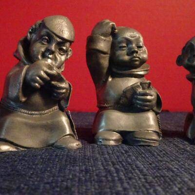 LOT 82. PEWTER AND METAL FIGURINES