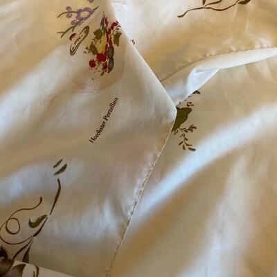 Pair of scarves: in bloom