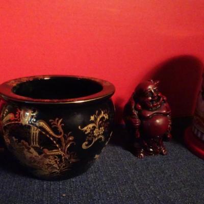 LOT 86. HOME DECOR