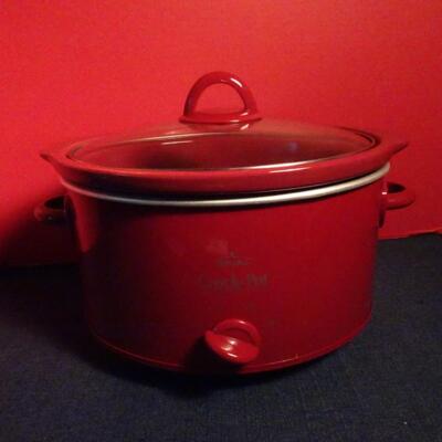 LOT 87. RIVAL CROCK POT