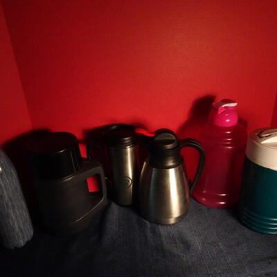 LOT 90. COLLECTION OF THERMOS, COFFEE POTS, ETC,
