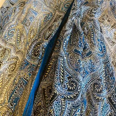 Pair of scarves floral bounty