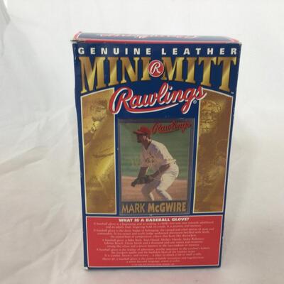 69) BASEBALL | Rawlings Mitt and Mariners Game Ball