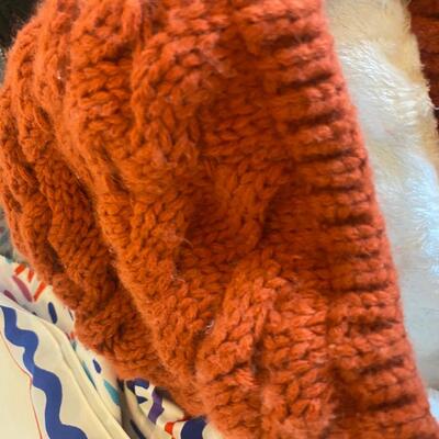 Fuzzy lined knit cap hat