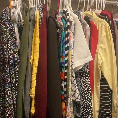 Full rack womanâ€™s clothing closet lot J Jill nicer brands. And everyday M L