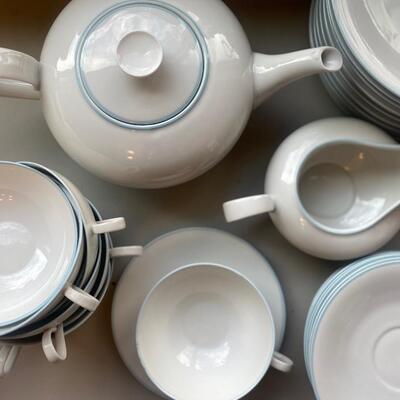 Heinrich Bavaria selb H C Mid Century Blue band fine bone porcelain China tea set