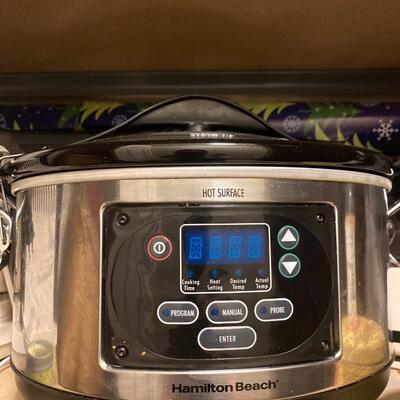 Electric digital slow cooker handle for travel