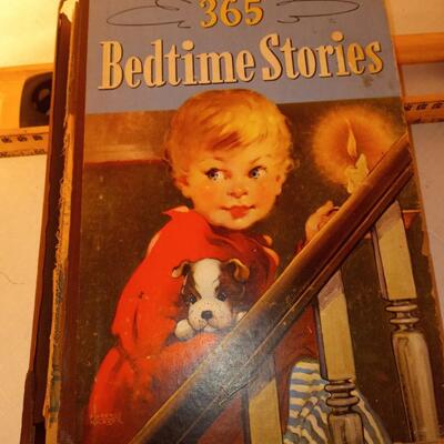 365 BEDTIME STORIES FOR THE YEAR WHITMAN, PUB., 1944 CHILDRENS BOOK