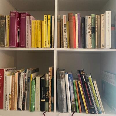 Books in German shelf lot 75 books