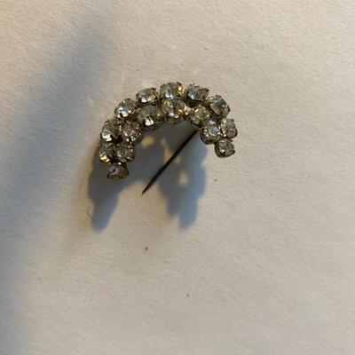 Brooch lot 2