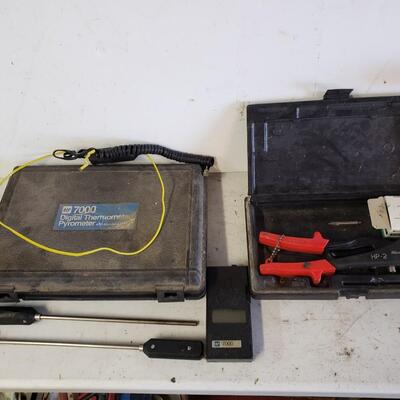 Digital Thermometer & Riveter