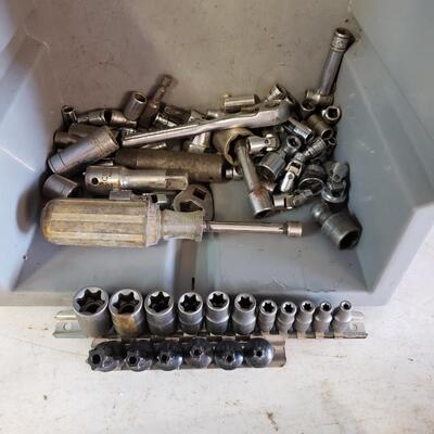 Sockets & Tools