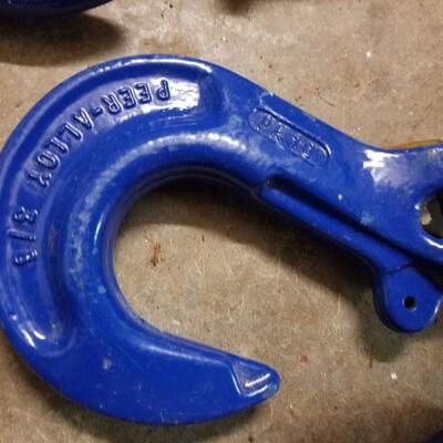 3 Clevis Slip Hooks