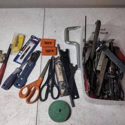 Tools & Hardware 