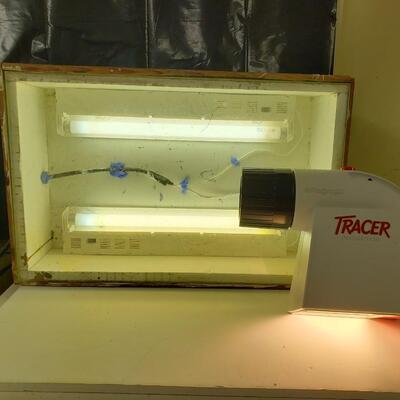 Light Box & Tracer