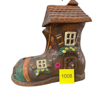 Vintage mother Hubbard Shoe