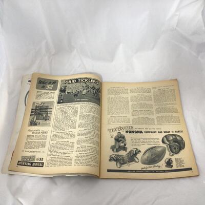 118) FOOTBALL | Sports Reviews Illustrated 1952 Issue