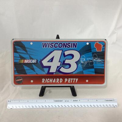 120) NASCAR | Richard Petty and Kyle Petty Vanity Plates