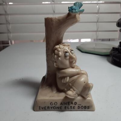 Paulas Vintage figurine