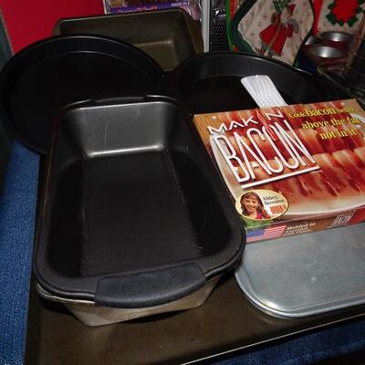 LOT 94. BAKING RELATED ITEMS