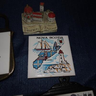 LOT 98. TILES AND TRIVETS