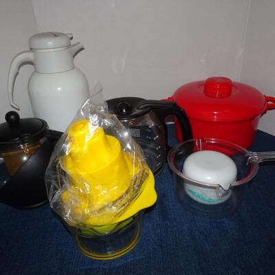 LOT 101. MISC KITCHEN ITEMS