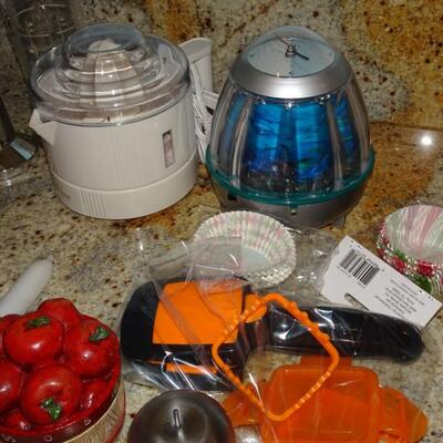 LOT 108. KITCHEN ITEMS