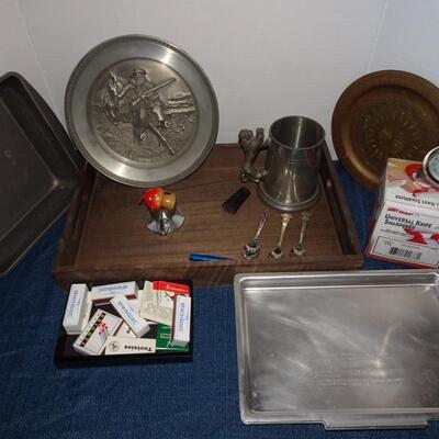 LOT 112. VARIETY OF HOME DECOR