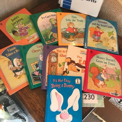 Lot of 10 Early Readers