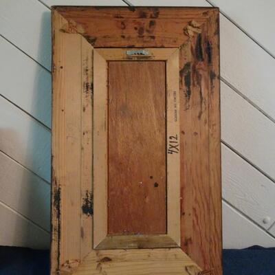 LOT 119. HOME DECOR ART