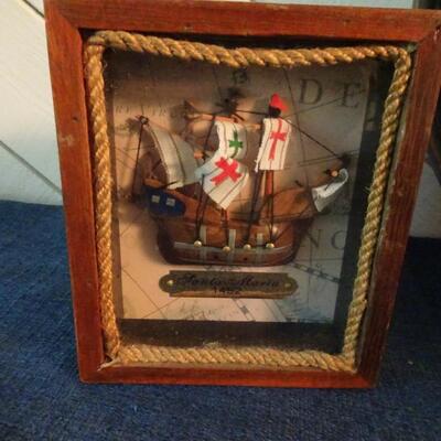 LOT 120. CLOCK, LAMP AND HOME DECOR