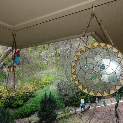 LOT 125. WIND CHIMES AND DECOR