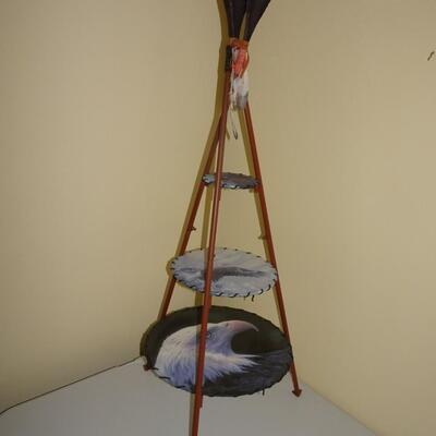LOT 139. NATIVE AMERICAN SHELF