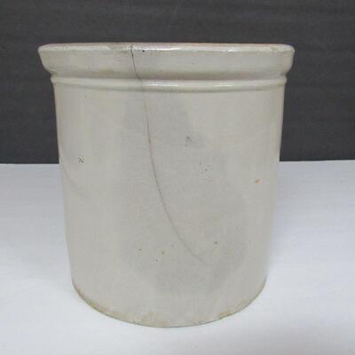 Small Old Crock, Cracked