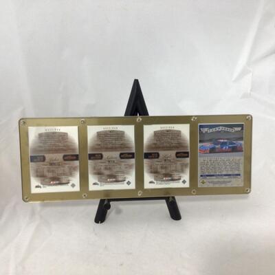 121) NASCAR | Petty Family Plaque and Collector Cards