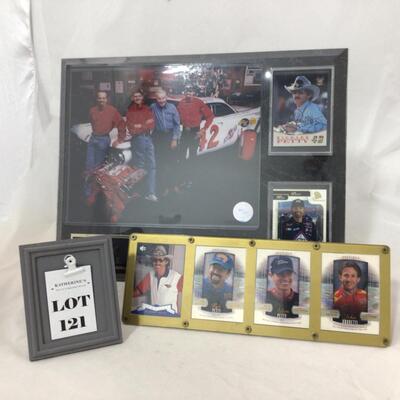 121) NASCAR | Petty Family Plaque and Collector Cards