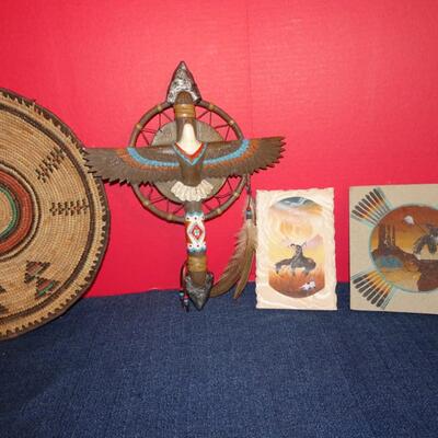 LOT 137. NATIVE AMERICAN INSPIRED HOME DECOR AND BASKETS