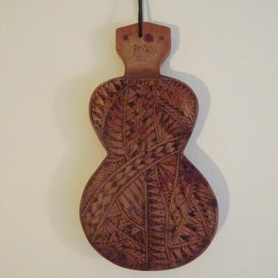 LOT 140. HAWAII WALL DECOR