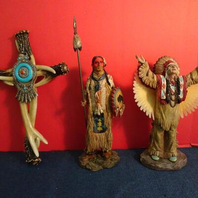 LOT 143.    NATIVE AMERICAN INSPIRED DECOR