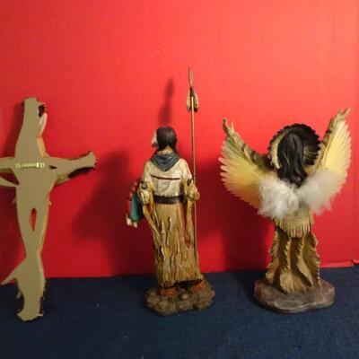 LOT 143.    NATIVE AMERICAN INSPIRED DECOR