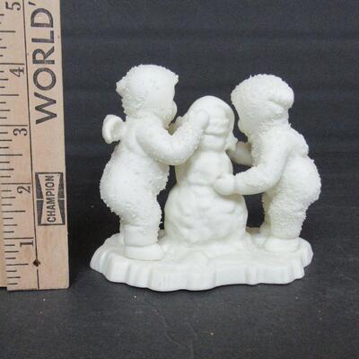 Vintage Dept 56 Snowbabies With Snowman