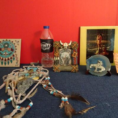 LOT 154. NATIVE AMERICAN INSPIRED HOME DECOR