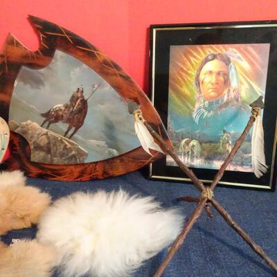 LOT 158. NATIVE AMERICAN INSPIRED DECOR