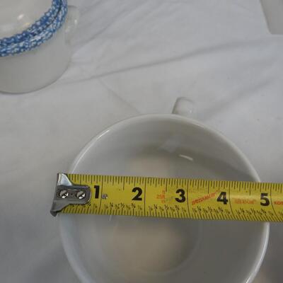 14+ Kitchen Lot: Wine Bottle Holder, Paper Towel Holder, Cups, Dish Cloths, etc