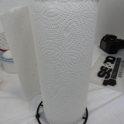 14+ Kitchen Lot: Wine Bottle Holder, Paper Towel Holder, Cups, Dish Cloths, etc