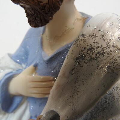 2 Pc Christmas Lot: 14in Nativity Ceramic Statue,Has Small Chip 20in Mesh Wreath