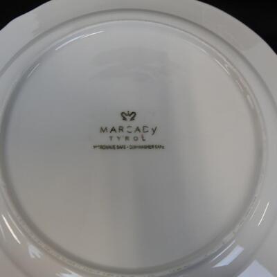 Dinner Plates: White Ceramic, 11in, Marcady, Ikea, includes 3 of Unknown Brand