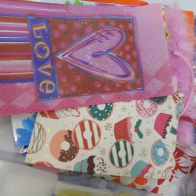 Party/Wrapping Lot: Peanuts Charlie Brown Thank You Cards-NEW,Bags,Tissue Paper